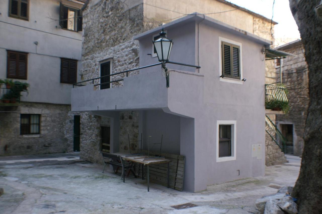 Apartments With A Parking Space Omis - 4327 Zewnętrze zdjęcie